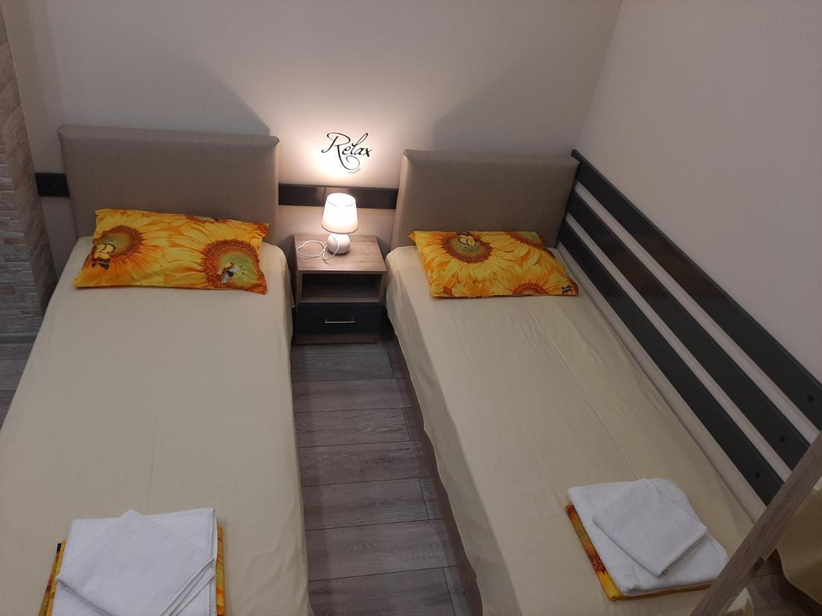 רוסה Apartment Relax מראה חיצוני תמונה